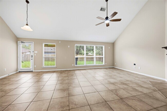 Photo - 950 Firthwood Ln