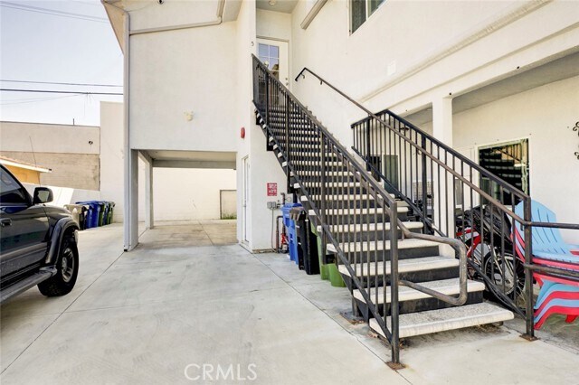 Photo - 14328 Gilmore St Unit 5