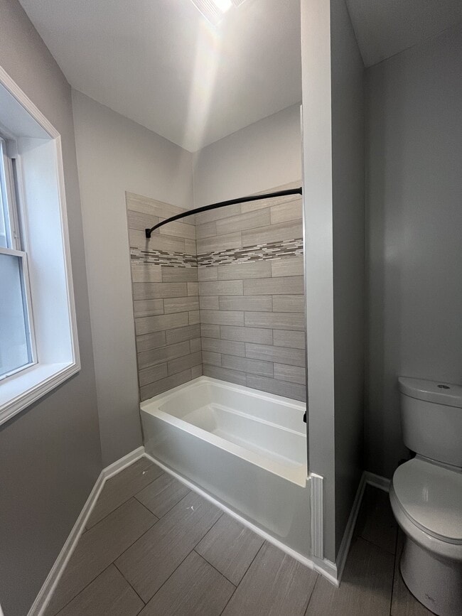 Photo - 7034 S Rhodes Ave Unit Apt 1