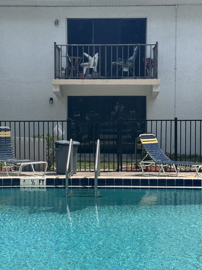Photo - BEAUTIFULLY UPDATED CONDO POOL VIEW PERFECT LOCATION Unit 109