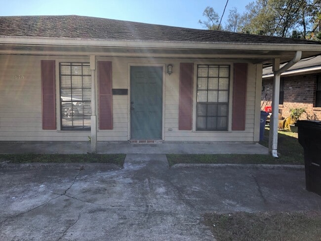 Photo - 610 Old Covington Hwy Unidad A