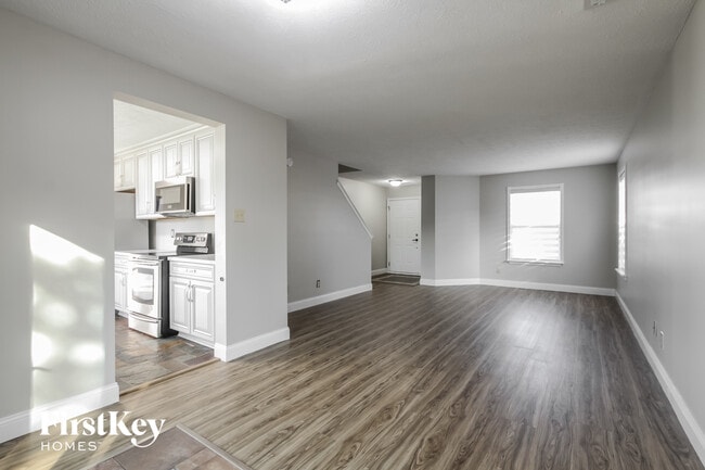 Photo - 6 Wyndham Dr