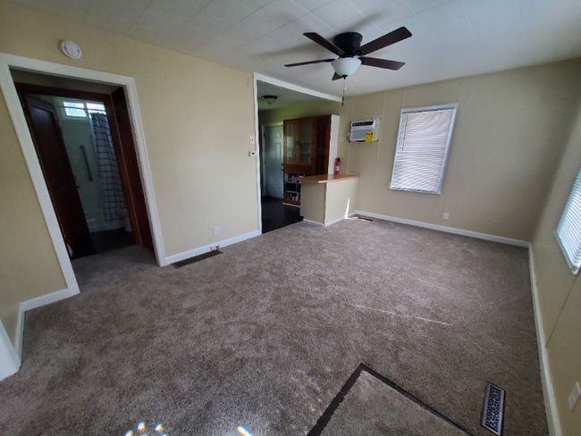 Photo - 722 Wildwood Dr