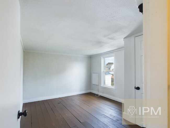 Photo - 39 N Water St