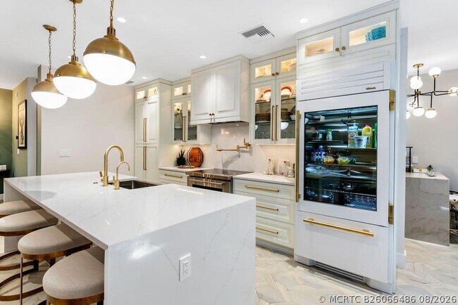401 Worth Ave Unit 2020