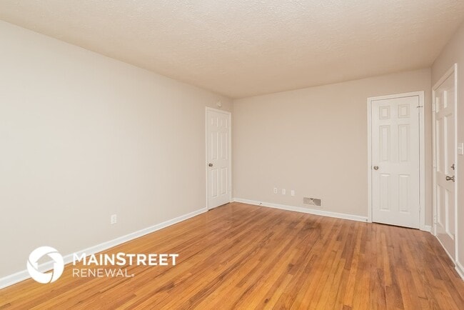 Photo - 1707 Virginia Cir