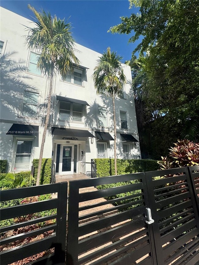 Building Photo - 1521 Lenox Ave. Unit 103 Rental