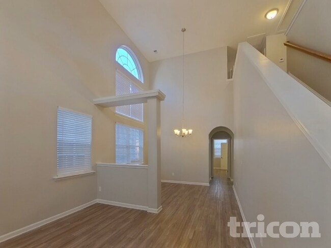 Photo - 4908 Abercromby St