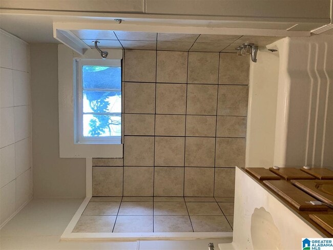 Photo - 1826 2nd Ave S