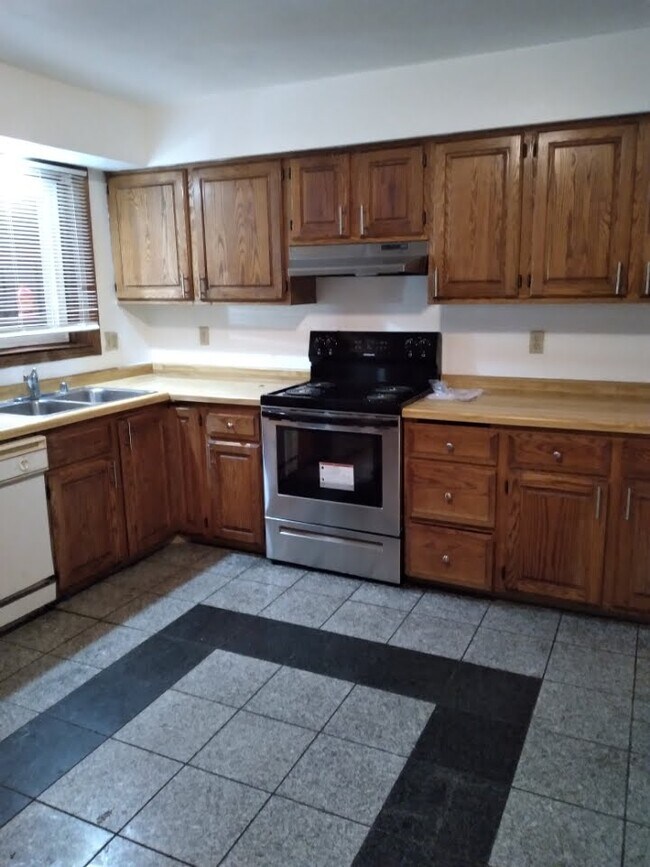 6763 Hammersley Rd Unit 6763