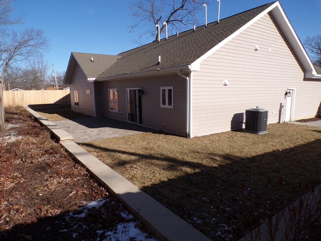 Photo - 33476 N Evergreen Dr