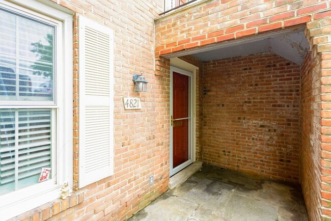 Photo - 2 Bed 2 Bath - Bethesda Condo - Large Outd...