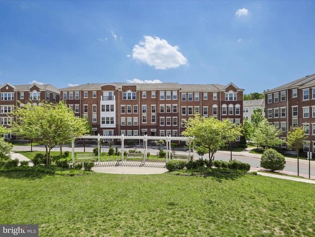 Photo - 3037 Rittenhouse Cir Unit 78