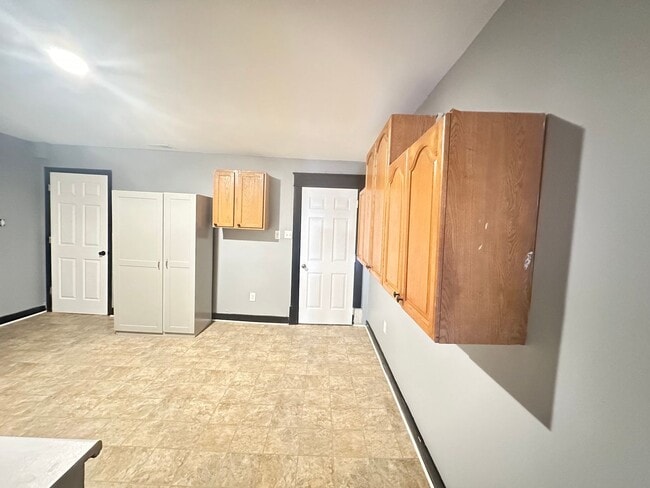 Photo - 268 E Loudon Ave Unit 1