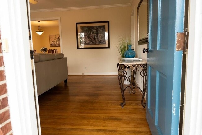 Photo - 579 Nancy St