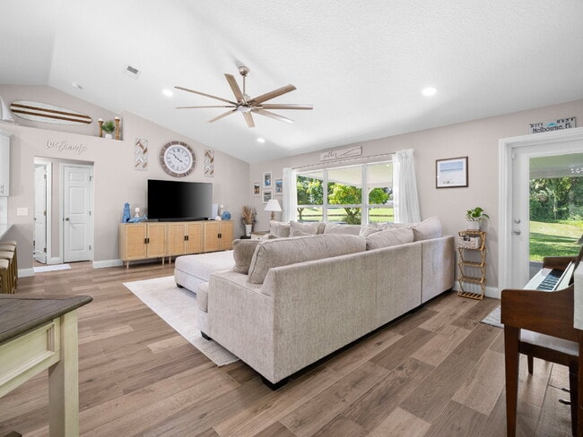 Photo - 3-bedroom, 2-bath