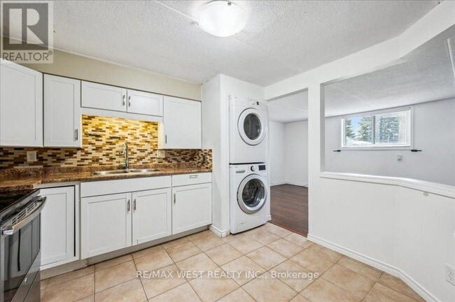 Photo - 333 Northlake Dr Unit 1