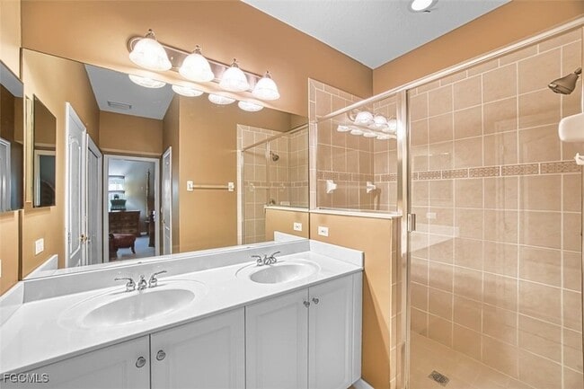 Photo - 3211 Cottonwood Bend