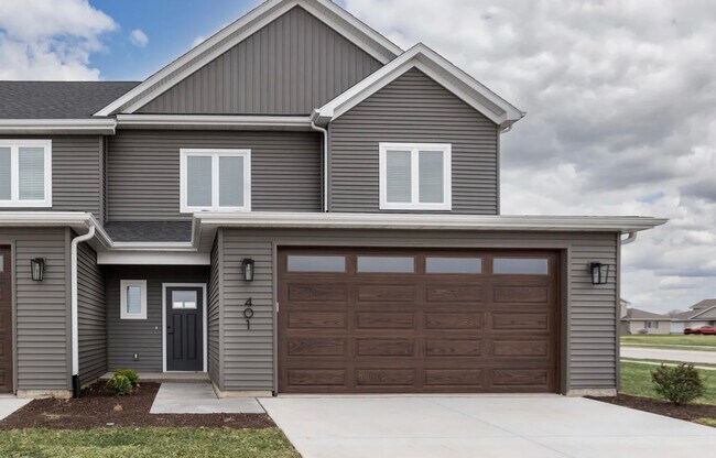 Photo - 401 E Donahue St