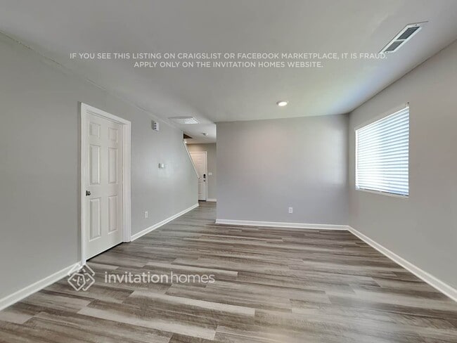 Photo - 803 Brantford Dr