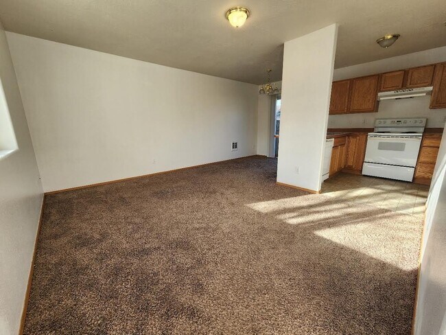 Photo - 311 N Handy St