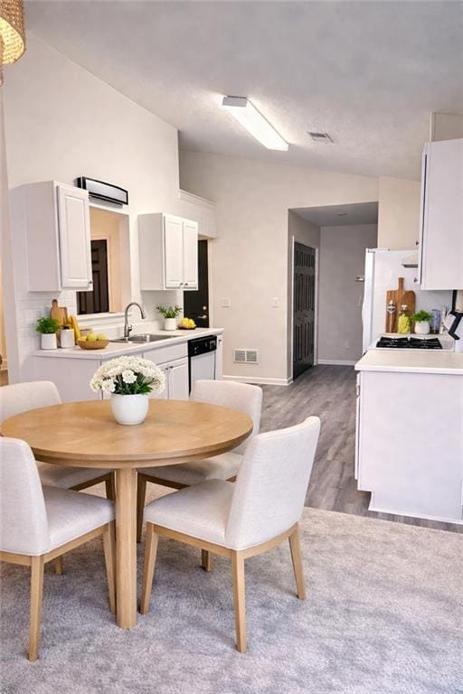 Photo - 280 Hayward Ln