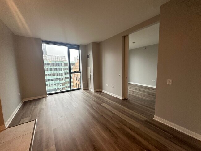 Photo - 227 W Lake St Unit 1