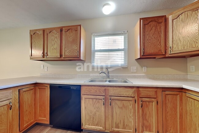 Photo - 1344 Crescent Ct