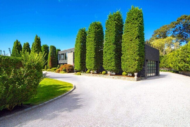 Photo - 46 Hildreth Ln