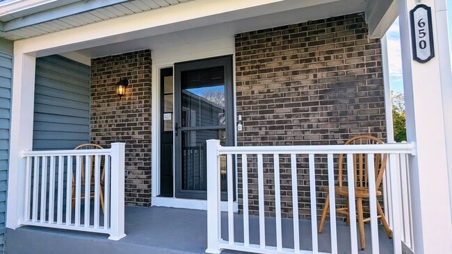 Photo - 650 Shining Water Dr