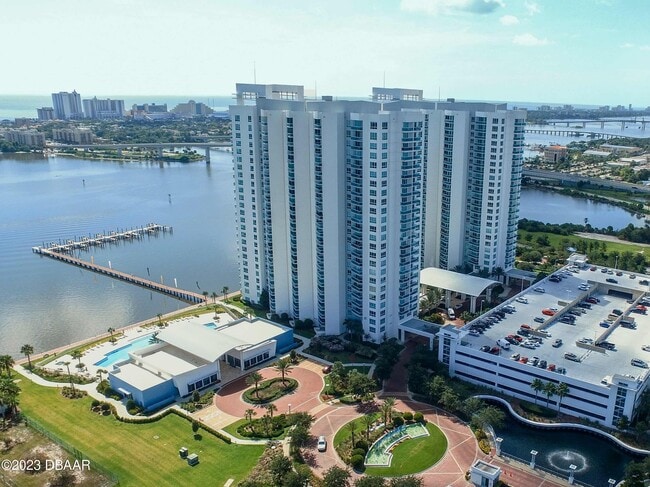 Building Photo - 241 Riverside Dr Unit 2509