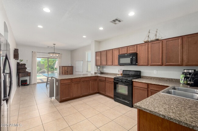 Photo - 18864 N Lariat Rd