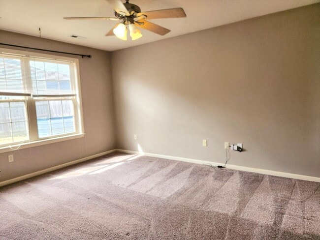 Photo - 313 Bay Pointe Ln