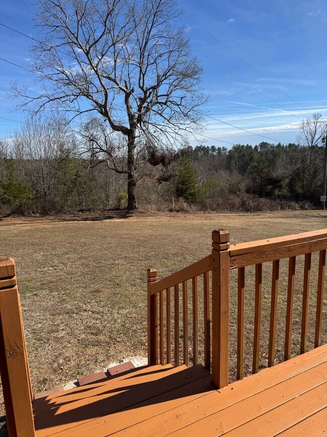 Photo - Spacious 4-Bedroom Rural Home on Private Acreage