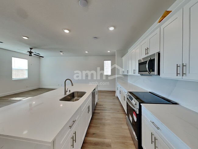 Photo - 11165 Magallanes St