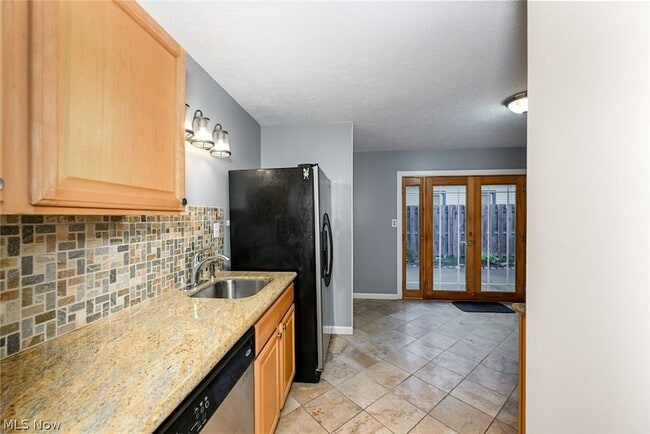 Photo - 287 Edgewood Dr