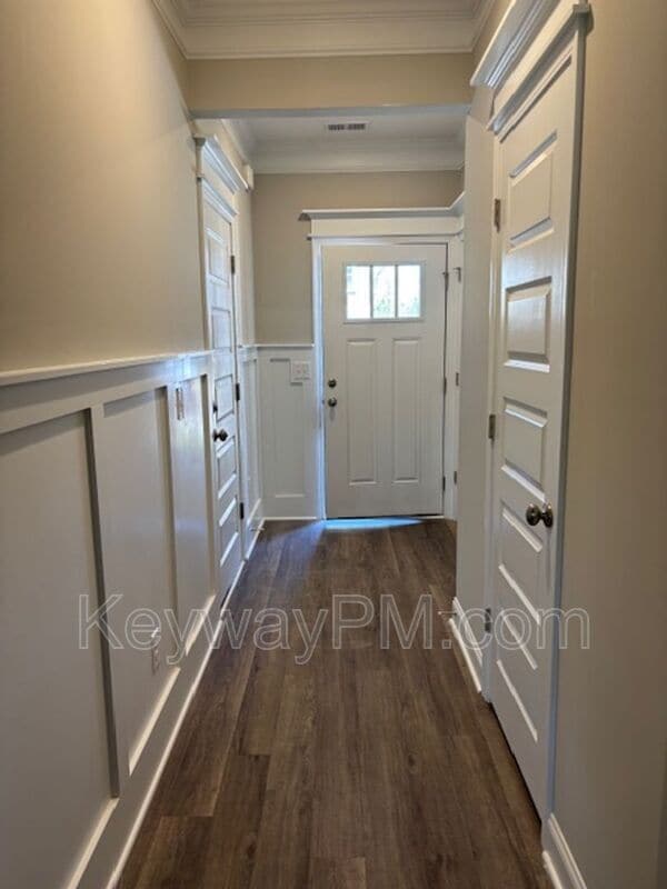 Photo - 2099 Denmark Ave SE