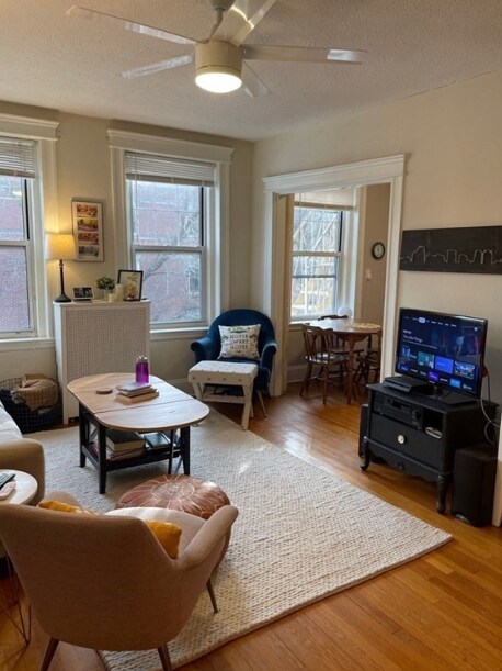 Photo - 110 Riverway