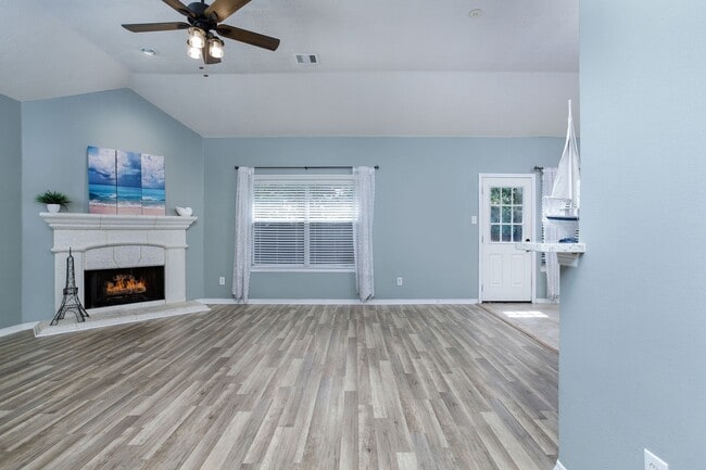 Photo - 28610 Hidden Cove Dr
