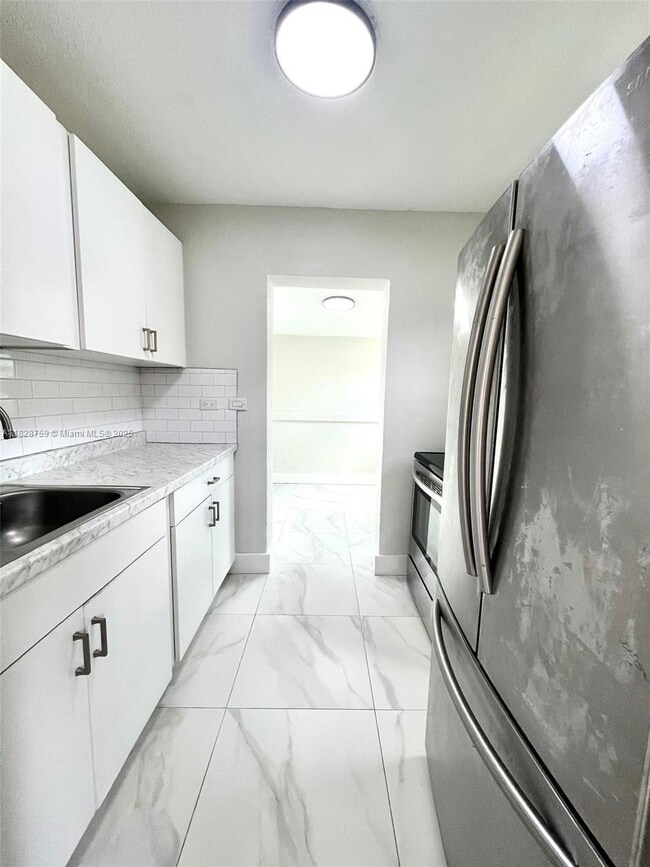 Photo - 1960 NW 49th St