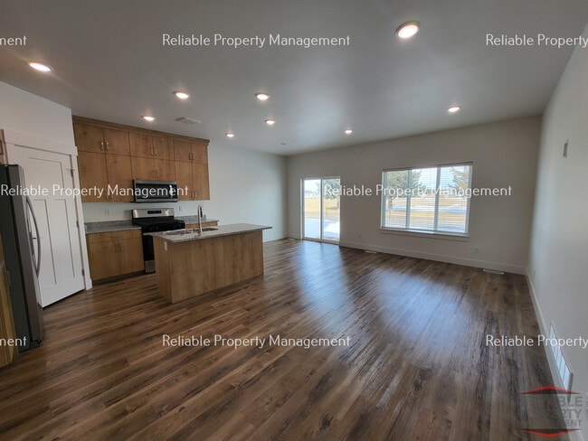 Photo - 347 Eliza Joy Ln