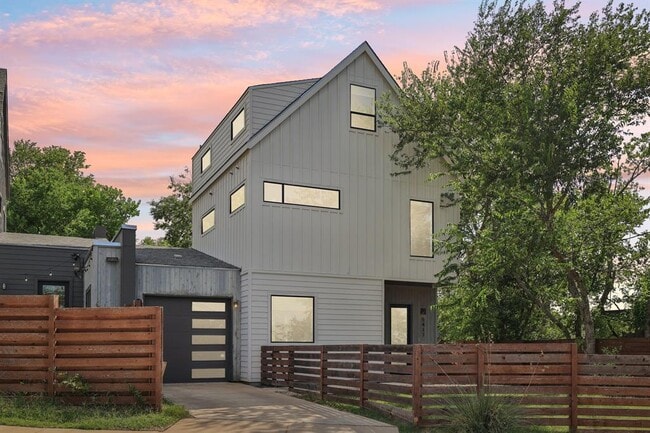 Photo - 5417 Samuel Huston Ave