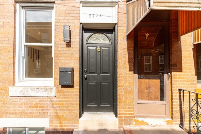 Building Photo - 3120 Tilton St