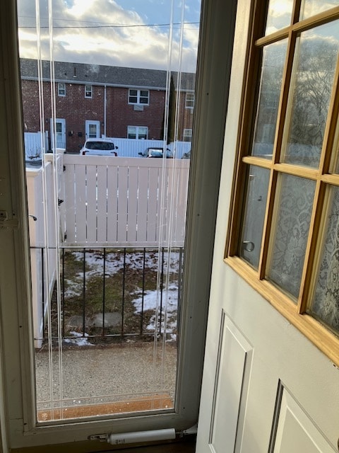 Puerta de estacionamiento - 26 Kingston St