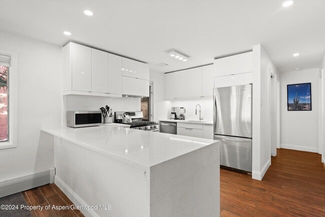 Photo - 731 S Mill St Unit 1A