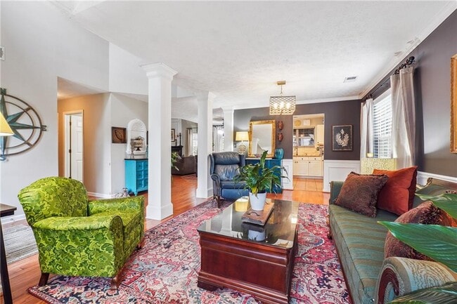 Photo - 1160 Primrose Dr