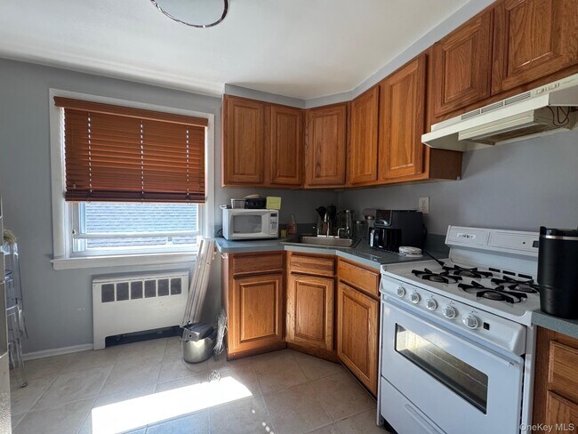 Photo - 549 E Park Ave