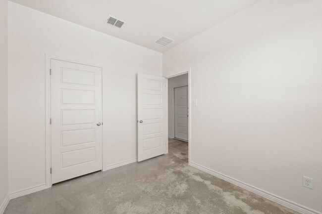 Photo - 3903 Sugar Hackberry Trl Unit A-SHOWABLE