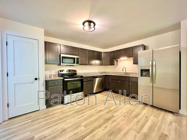 Photo - 121 Justus Acrs Dr Unit A