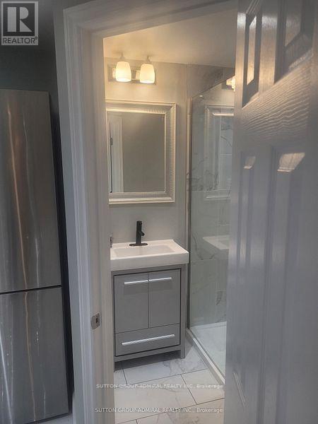 Photo - 292 Ridgefield Crescent
